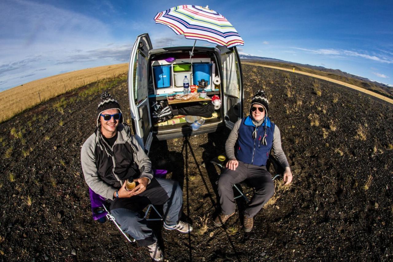 Kuku Campers - Campervans Кефлавик Экстерьер фото