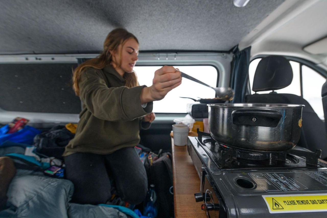 Kuku Campers - Campervans Кефлавик Экстерьер фото