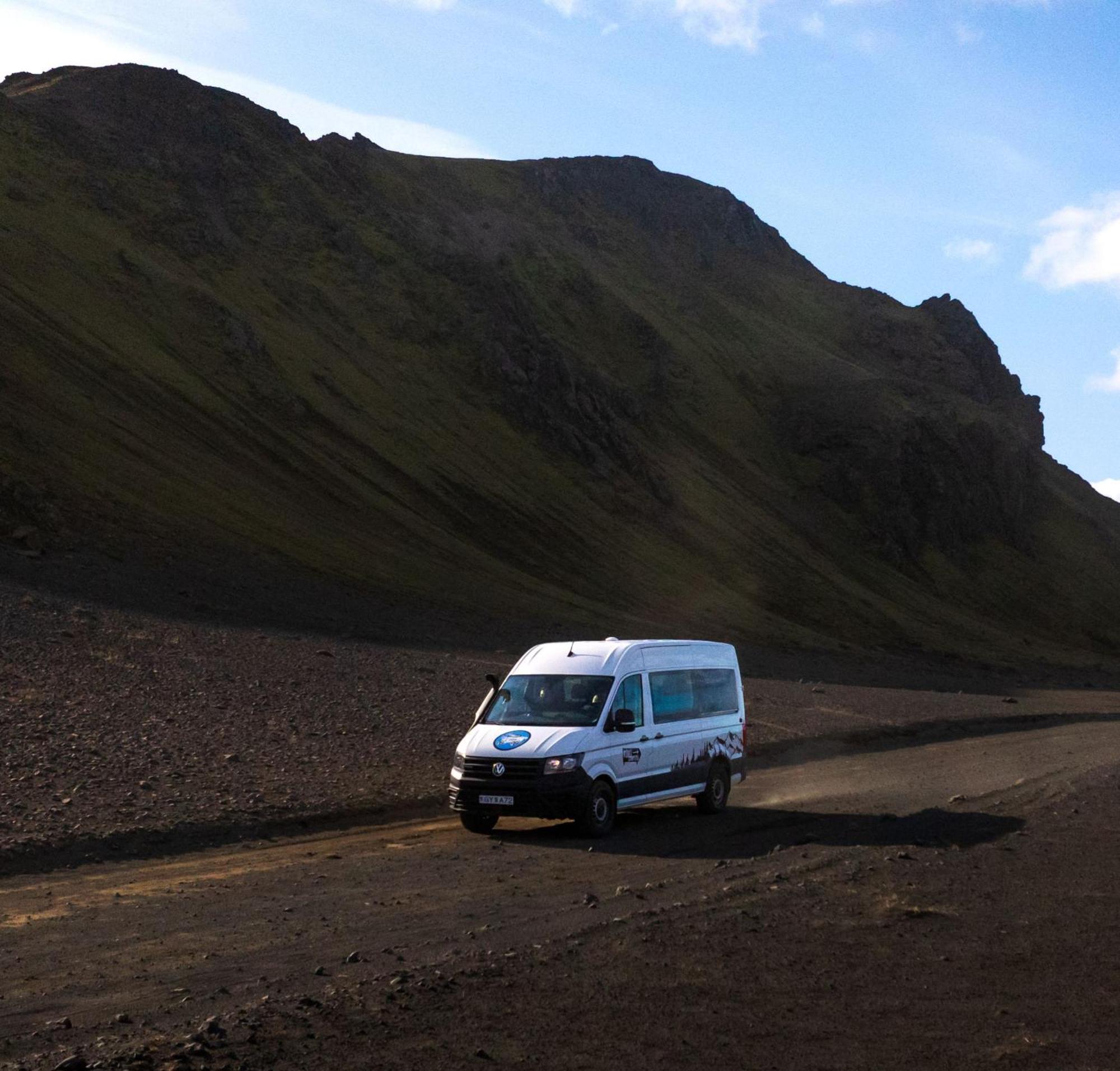 Kuku Campers - Campervans Кефлавик Экстерьер фото