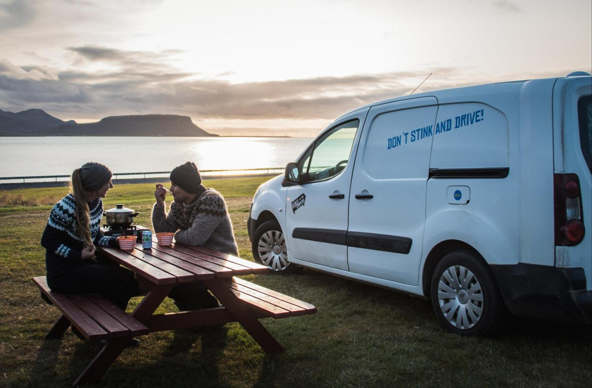 Kuku Campers - Campervans Кефлавик Экстерьер фото